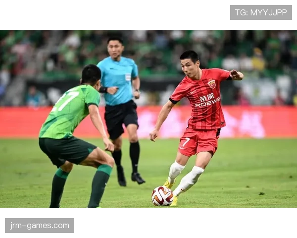 国安中场节奏混乱，控球数据尚可但攻防转换效率骤降