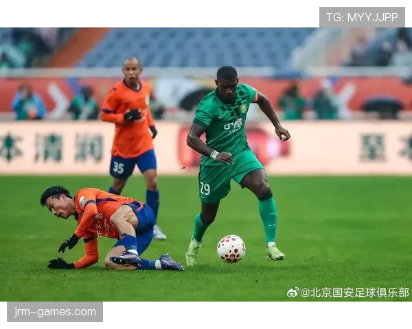 北京国安防守表现波动,问题根源与赛季走势影响逐步显现 北京国安防守表现波动,问题根源与赛季走势影响逐步显现